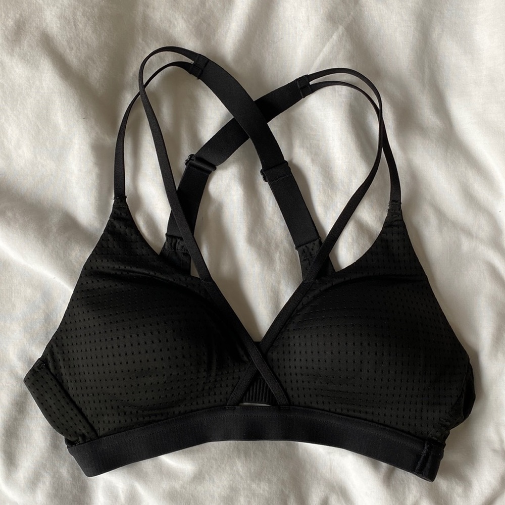 • Victoria’s Secret • Strappy Sports Bra